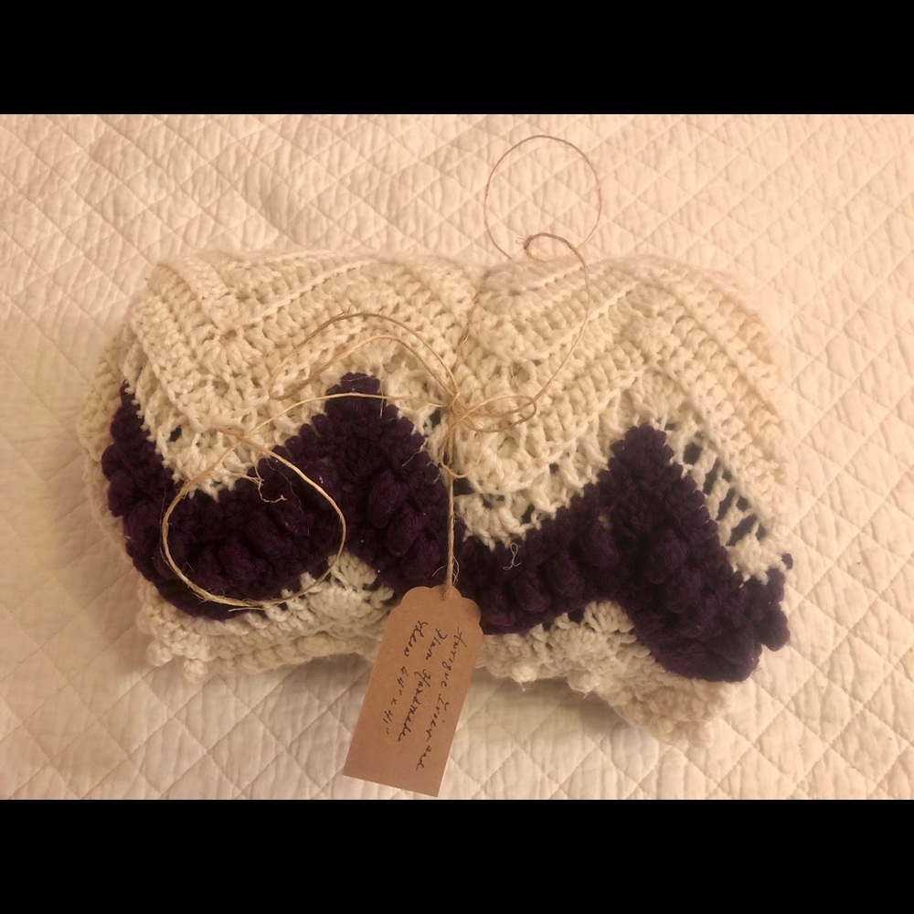 Handmade Deep Purple & Ivory Throw - Picture 1 of 6